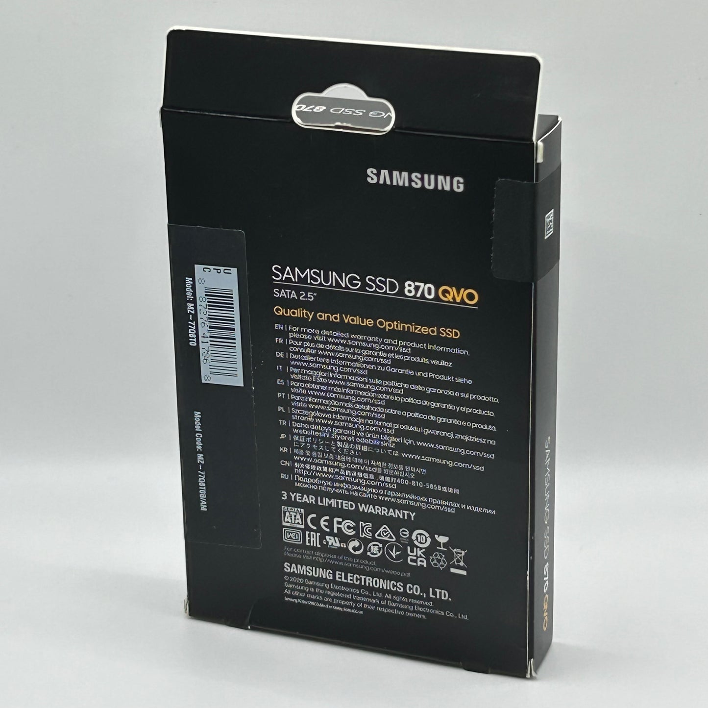 New Samsung 870 QVO 8TB Internal SSD SATA MZ-77Q8T0B/AM